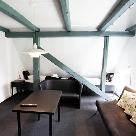 Vinhuset 3* Нествед