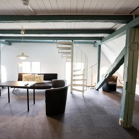 Vinhuset Szálloda Næstved