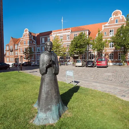 Szálloda Vinhuset Næstved